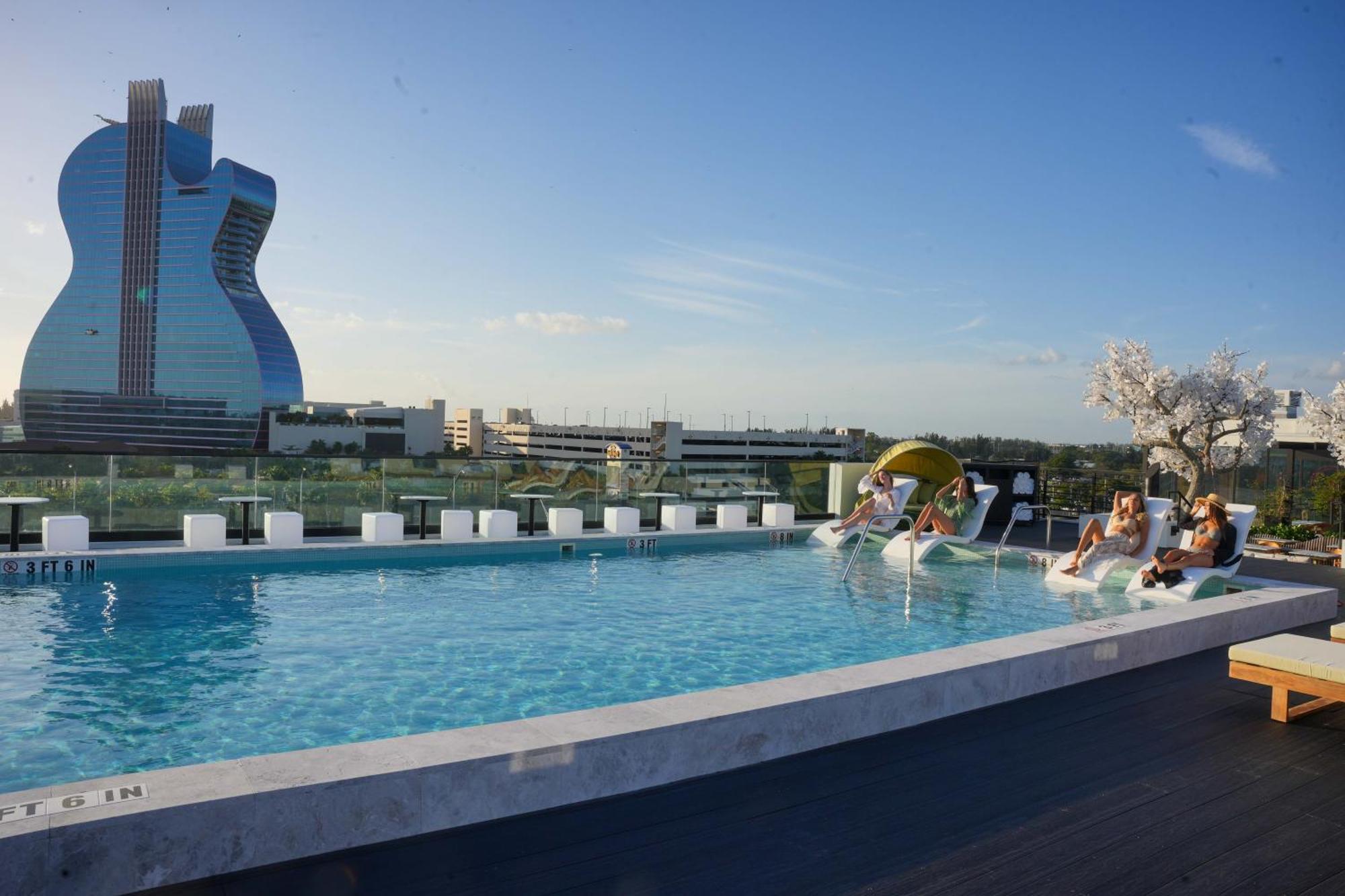 Dolce By Wyndham Hollywood Hotel Eksteriør billede